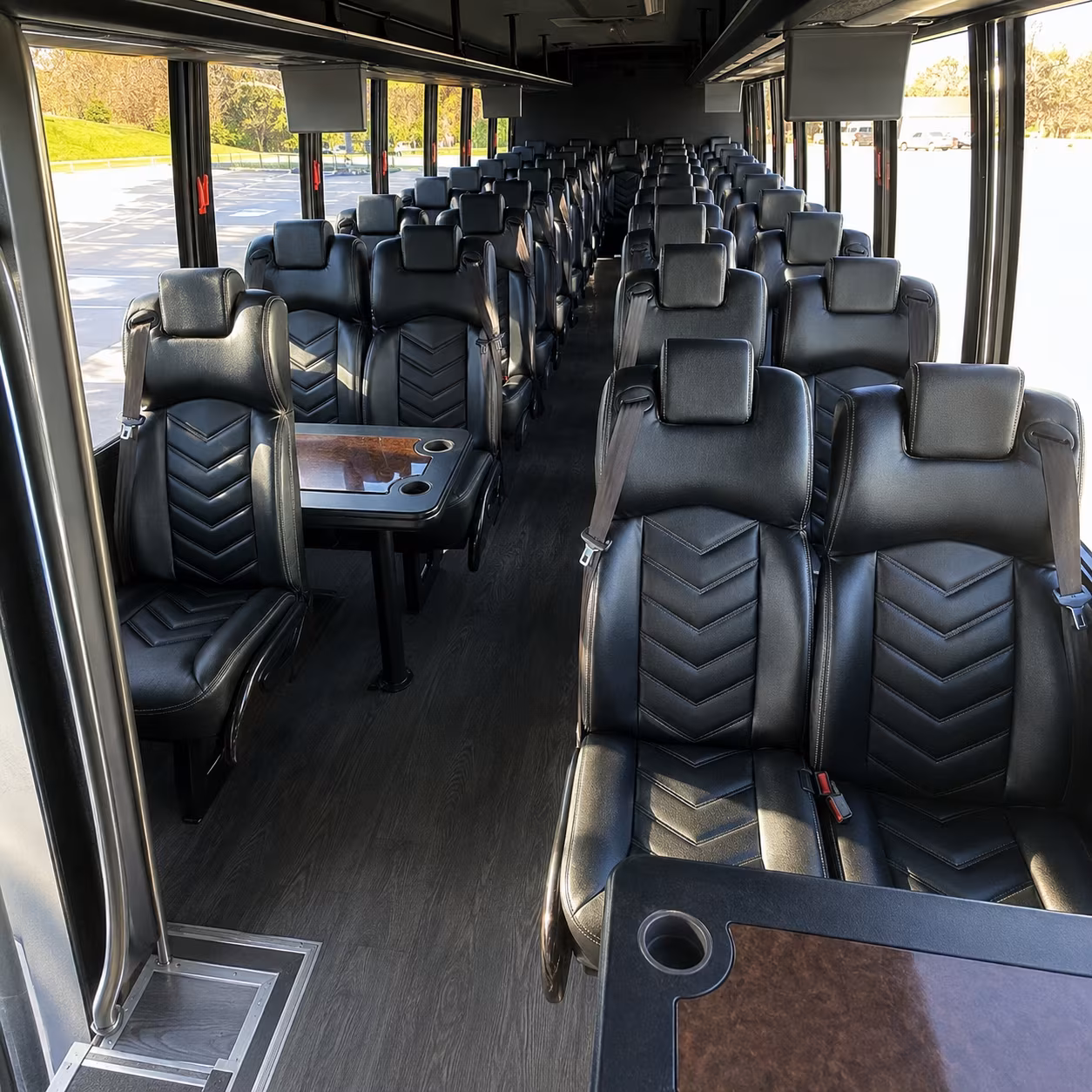 airport transfer buses for convention attendees flying into laredo