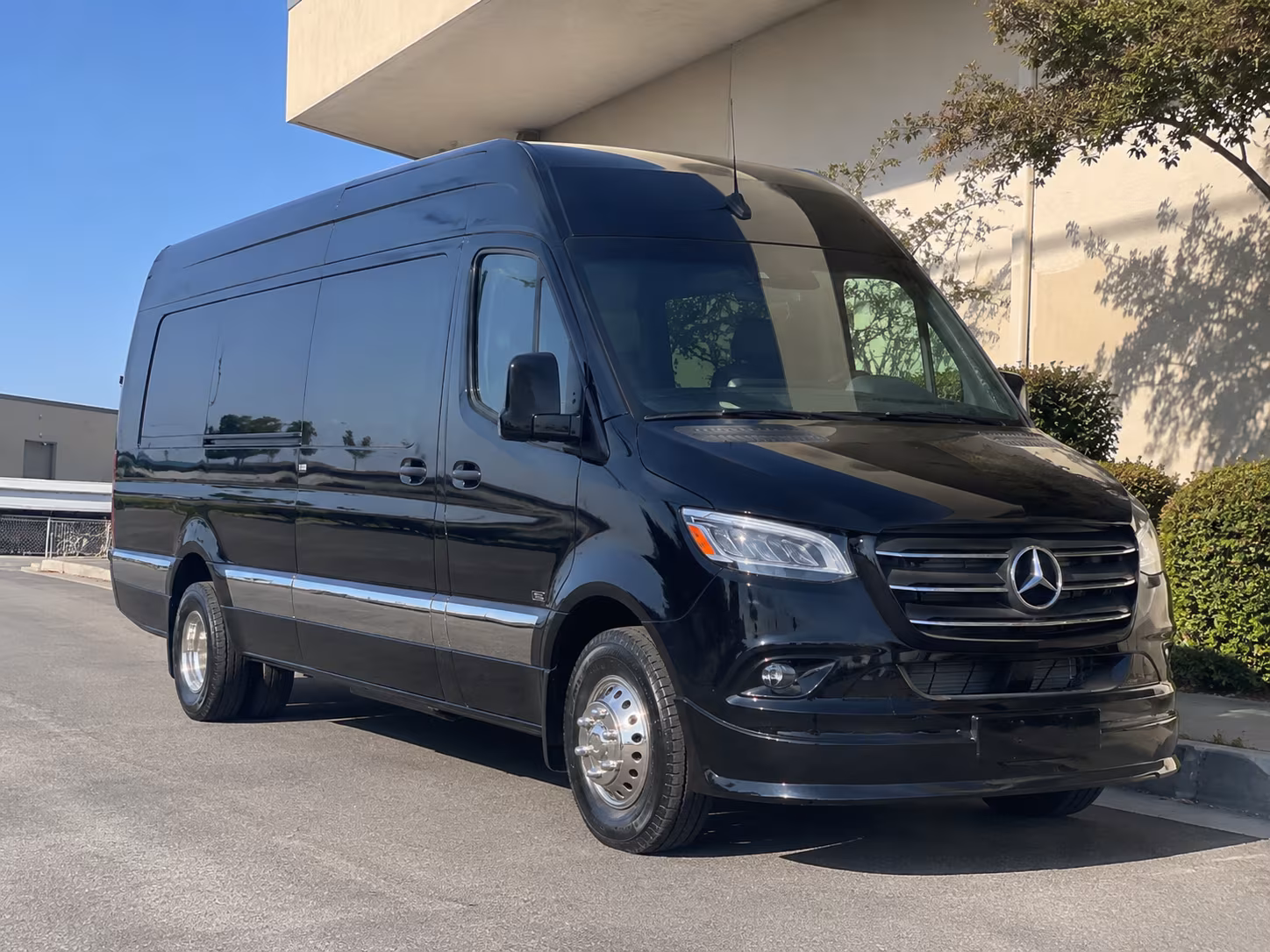 bus rental options for laredo trips