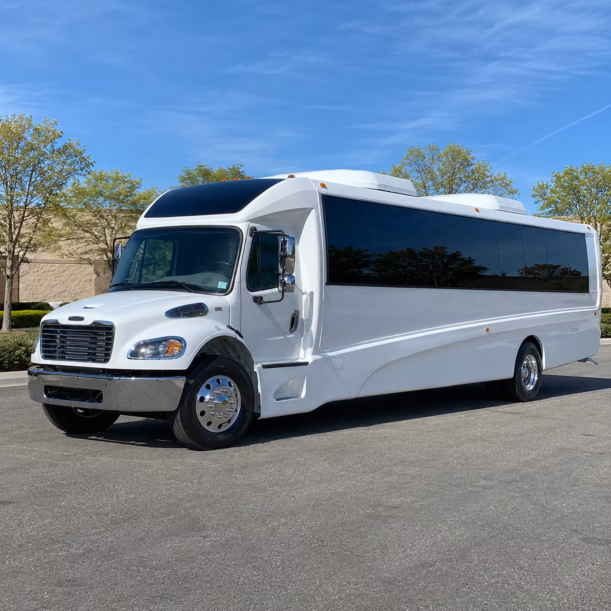 laredo 30 passenger minibus