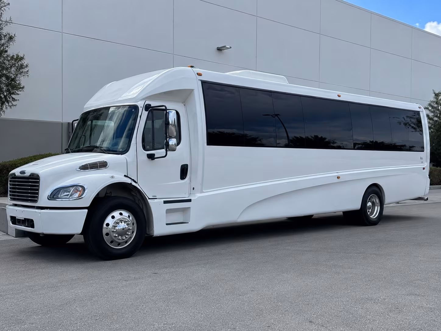 laredo party bus