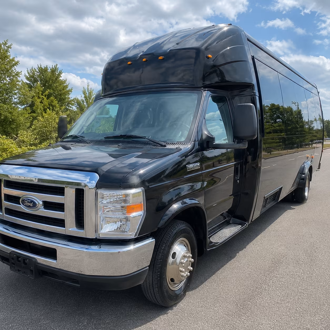party buses for bachelorette wine tours departing laredo