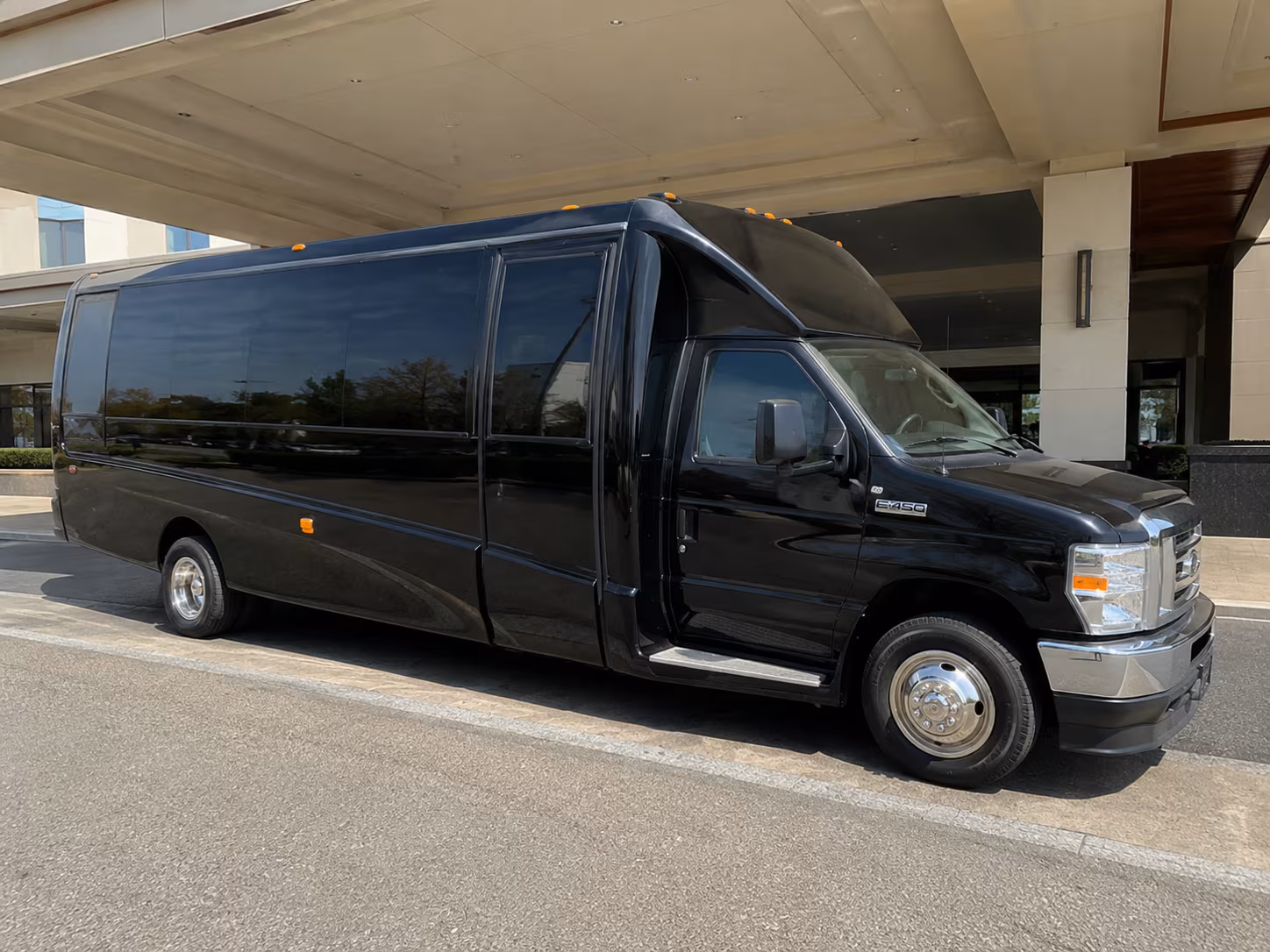 party buses for laredo nightlife bar crawls and bachelor parties