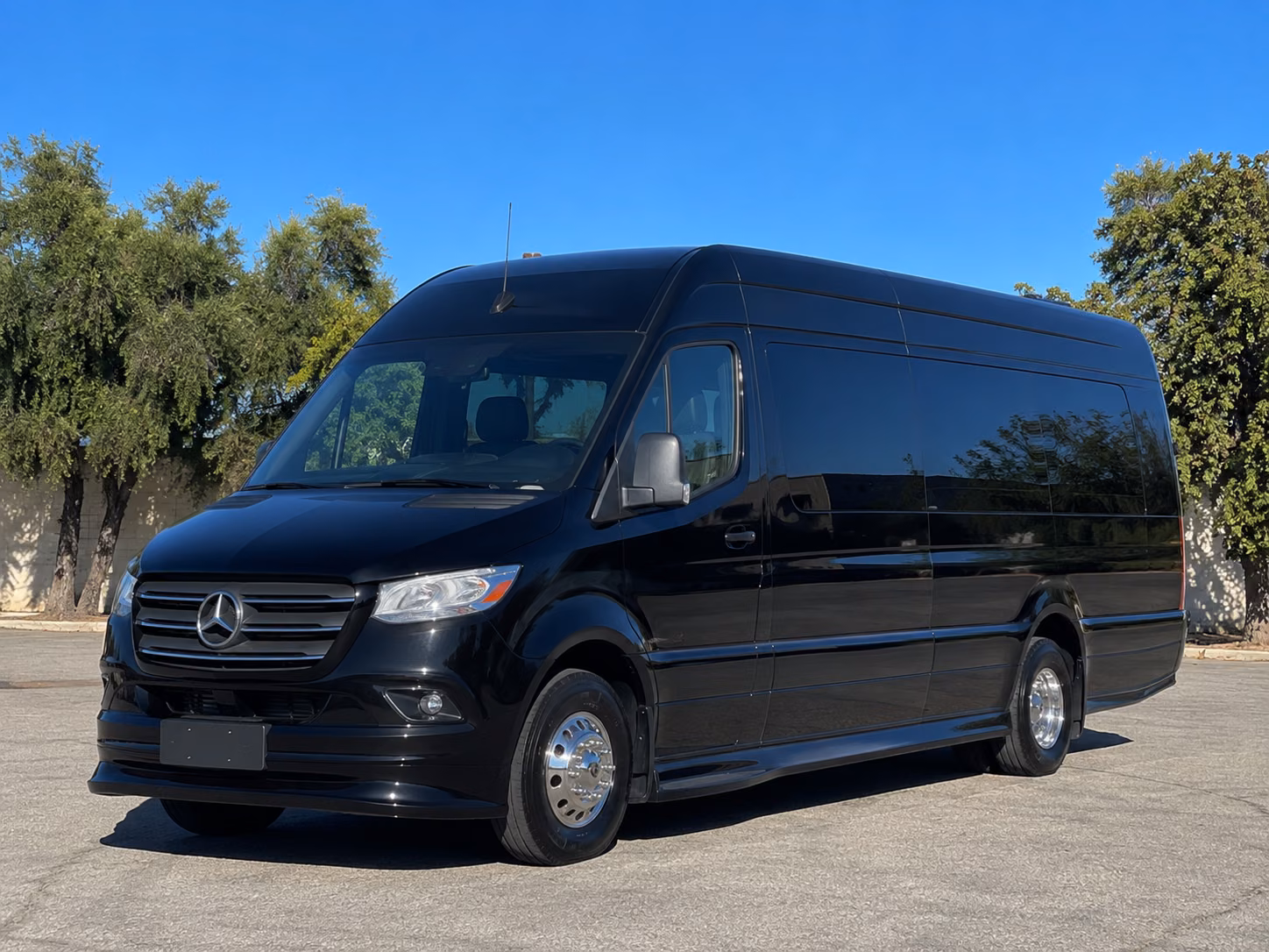 transportation serving laredo and nearby cities